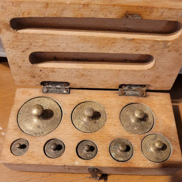 Antique ESKA 5k cast iron scale and brass weights. - Picture 5 of 16